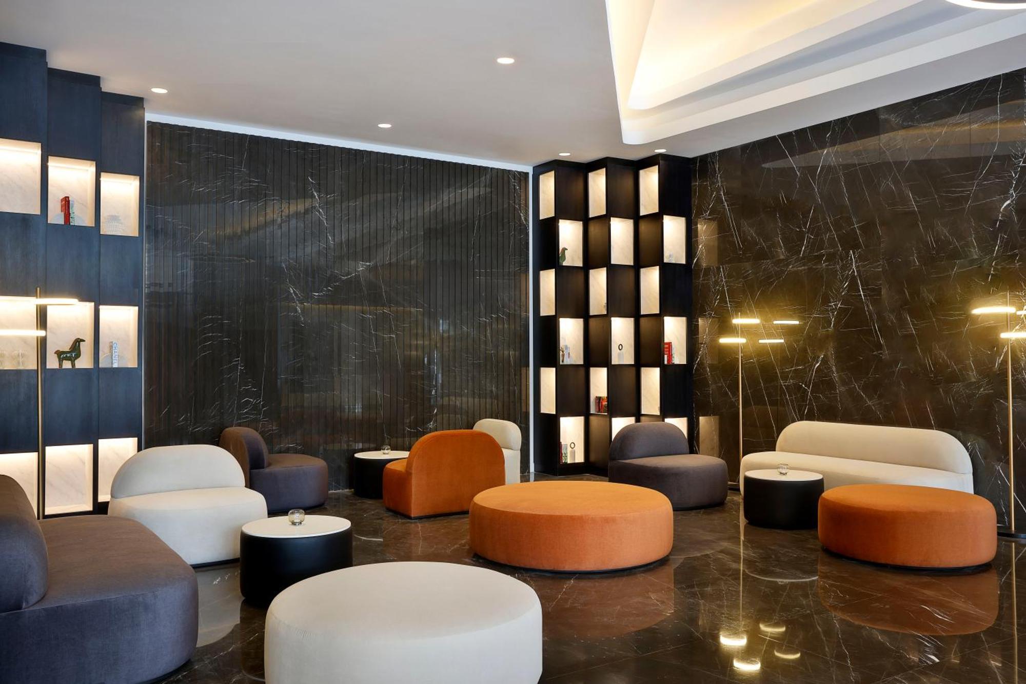 Hotel Local Dubai At Jumeirah Village Triangle Exterior foto