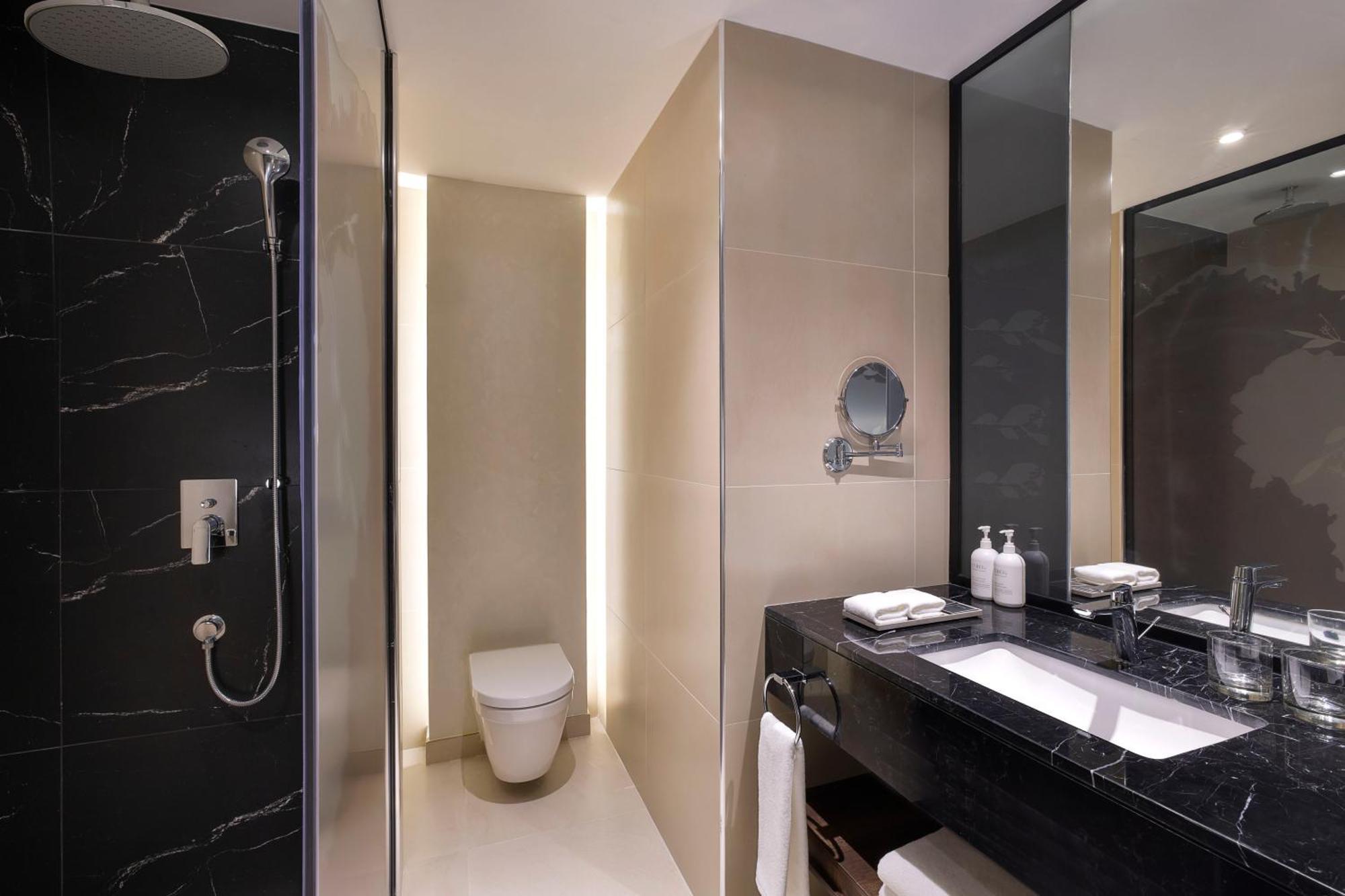 Hotel Local Dubai At Jumeirah Village Triangle Exterior foto